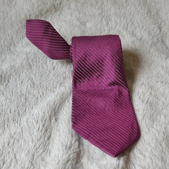 Calvin Klein Pink Pin Stripe Tie - Picture 3 of 8